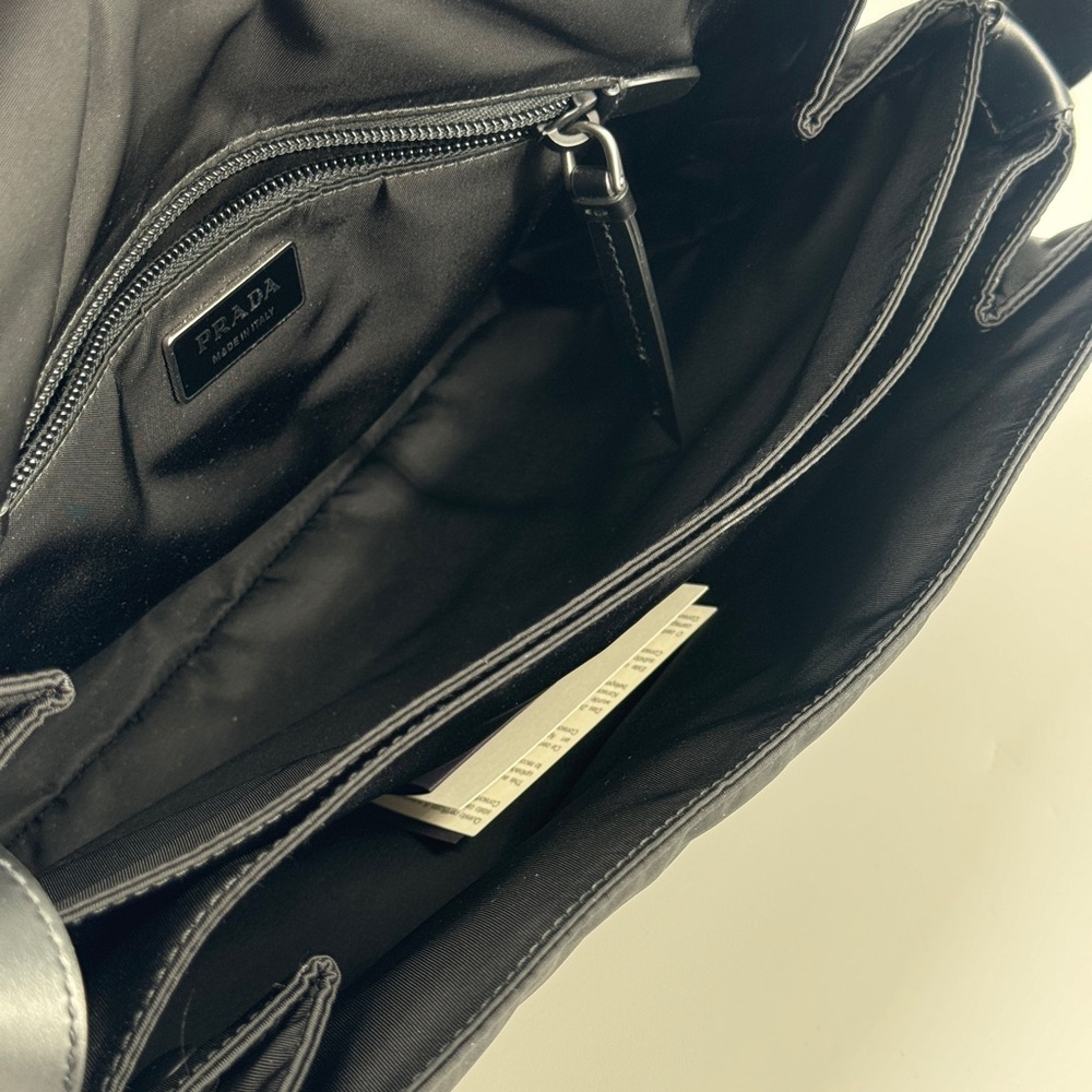 Prada Medium Padded Re-Nylon Shoulder Bag Black - Picture 10 of 11